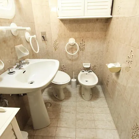 Hostdomus - Family Apartment Sestriere